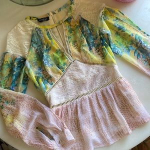 ♥️… Bebe Floral Top
